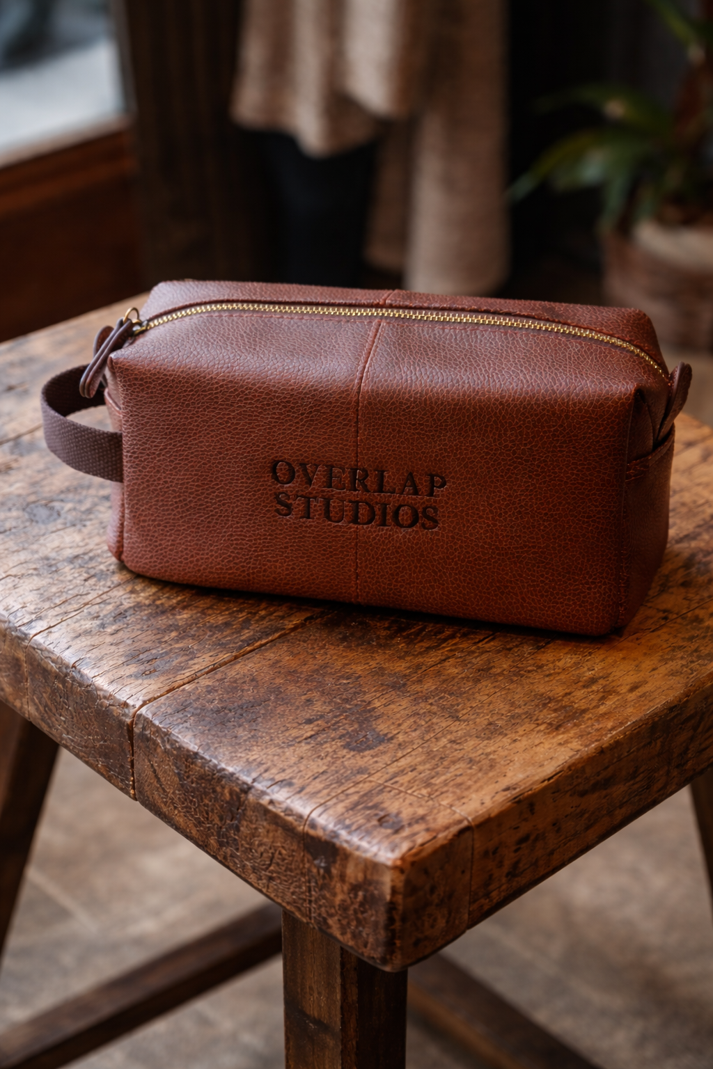 WEEKENDER WASH BAG