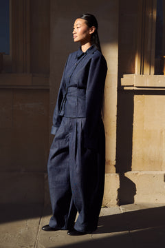 MID BLUE DENIM BARREL TROUSER