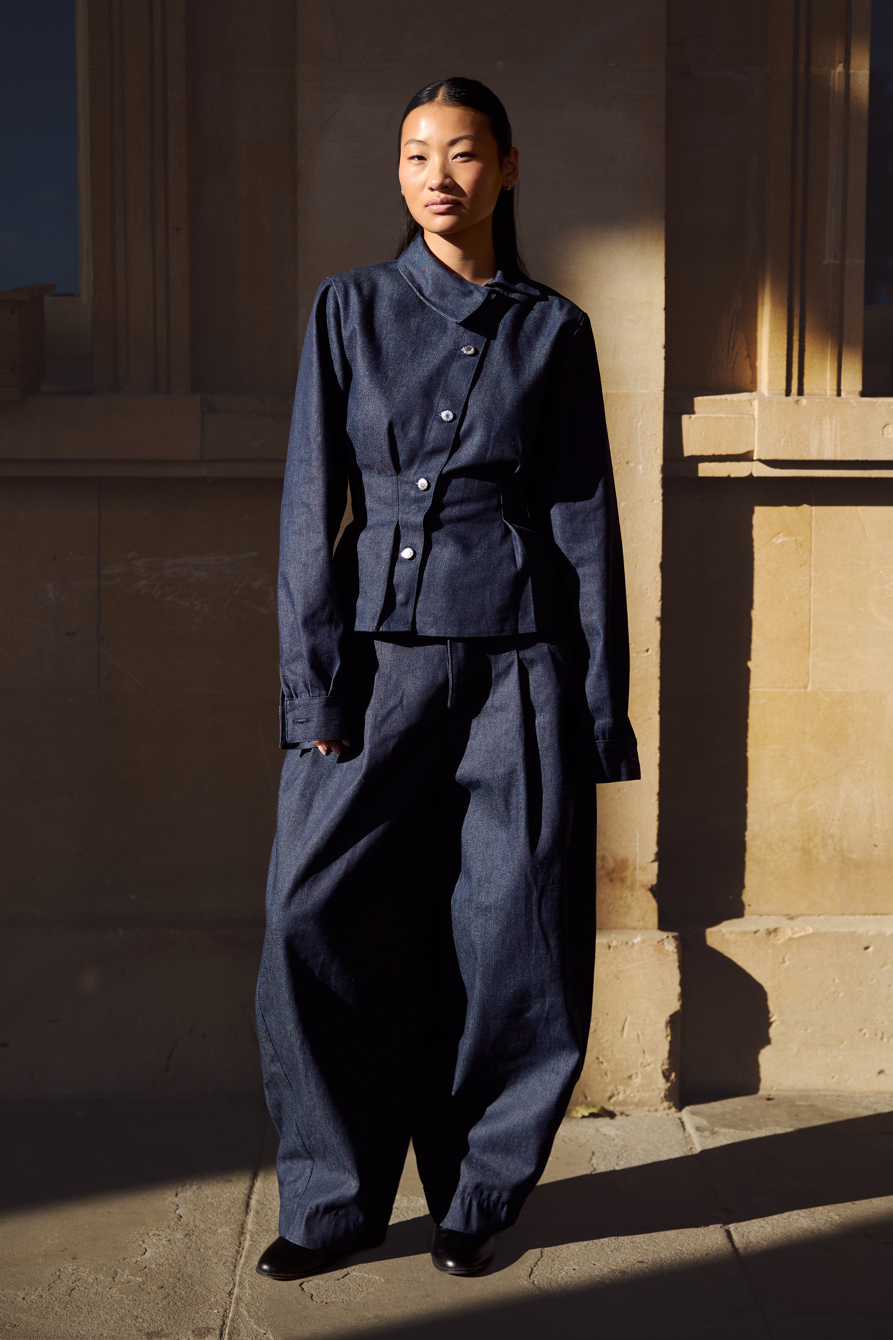 BLUE DENIM BARREL TROUSER