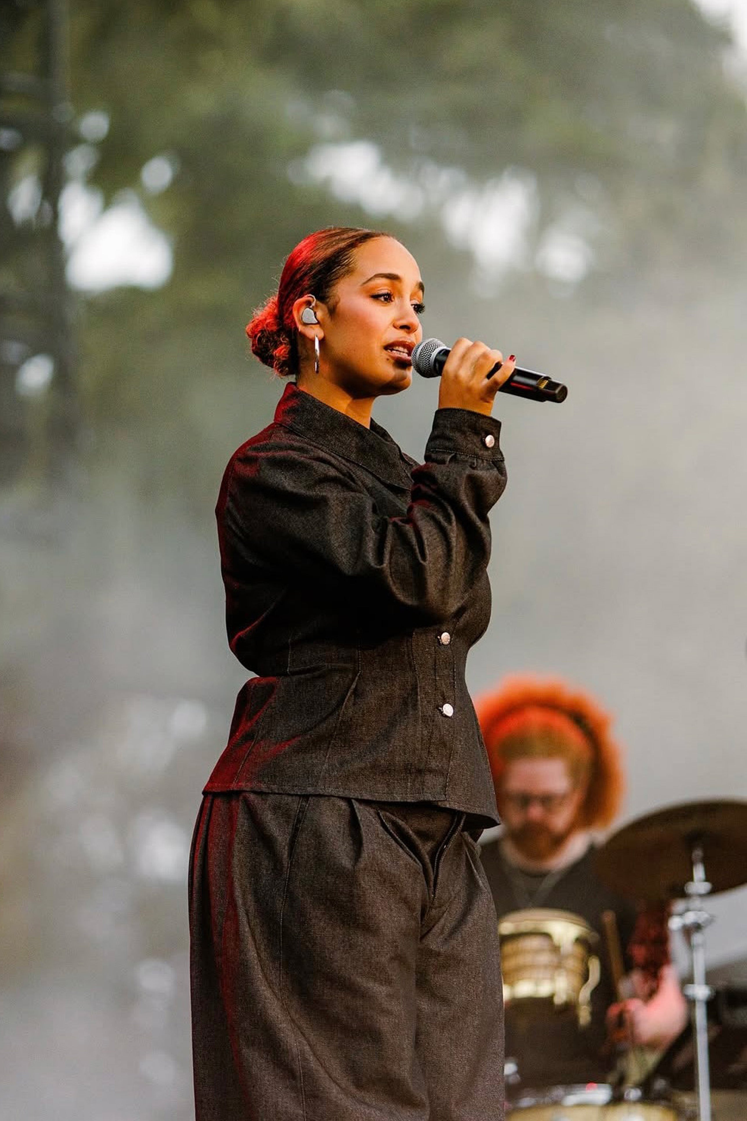 JORJA SMITH BUNDLE (SHIRT & BARREL TROUSER