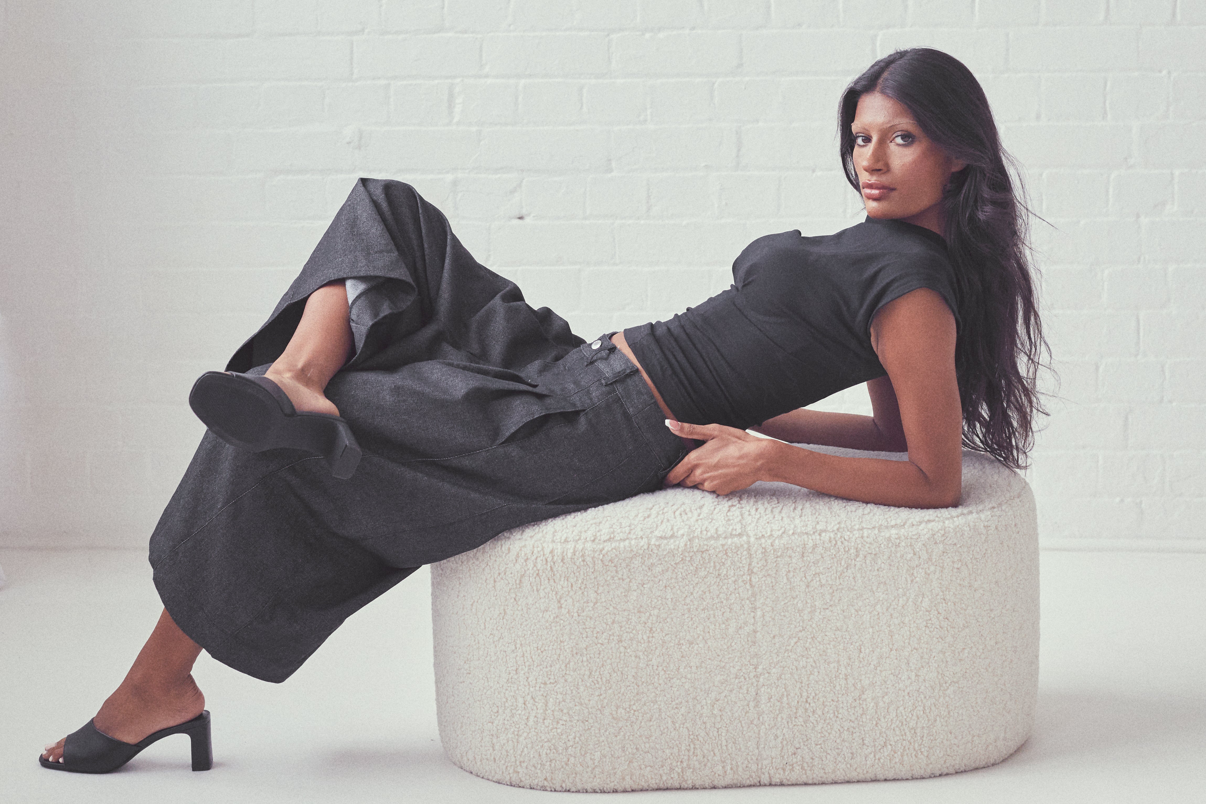 BLACK WASH DENIM CROPPED TROUSER – OVERLAP STUDIOS