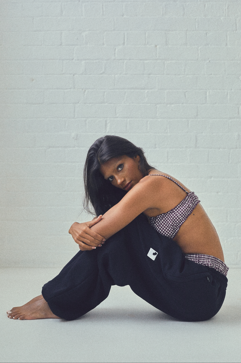 ESSENTIAL BLACK SWEATPANT