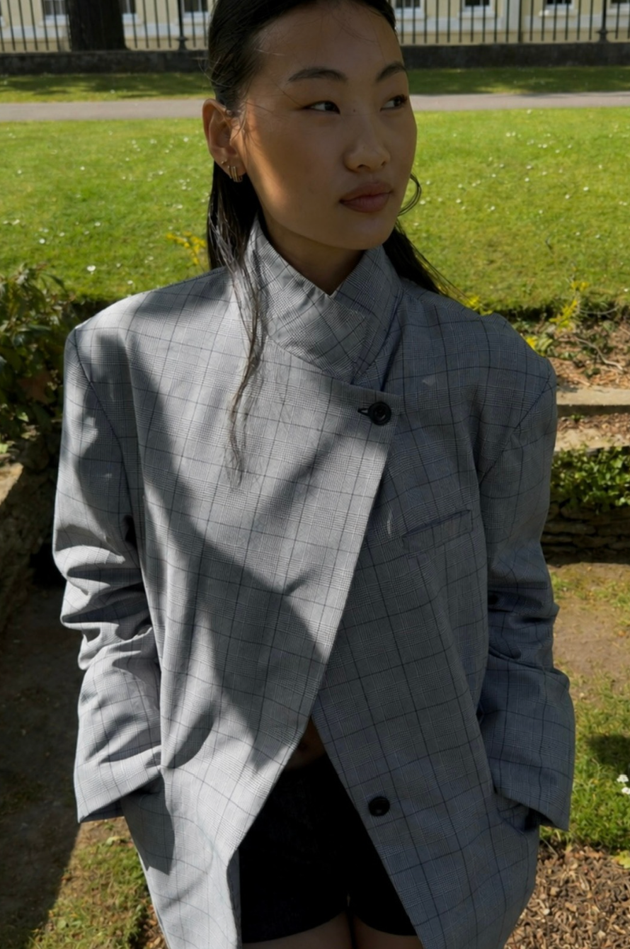 FORM BLAZER