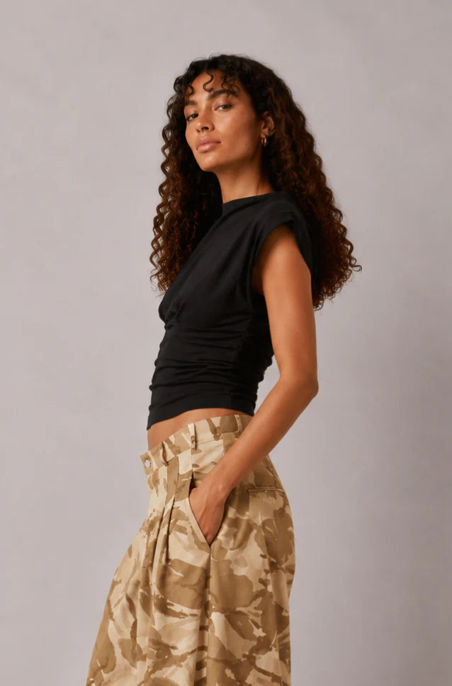 ASYMMETRIC TEE